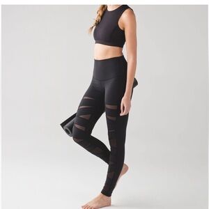 Black Mesh Panel Leggings - Lululemon